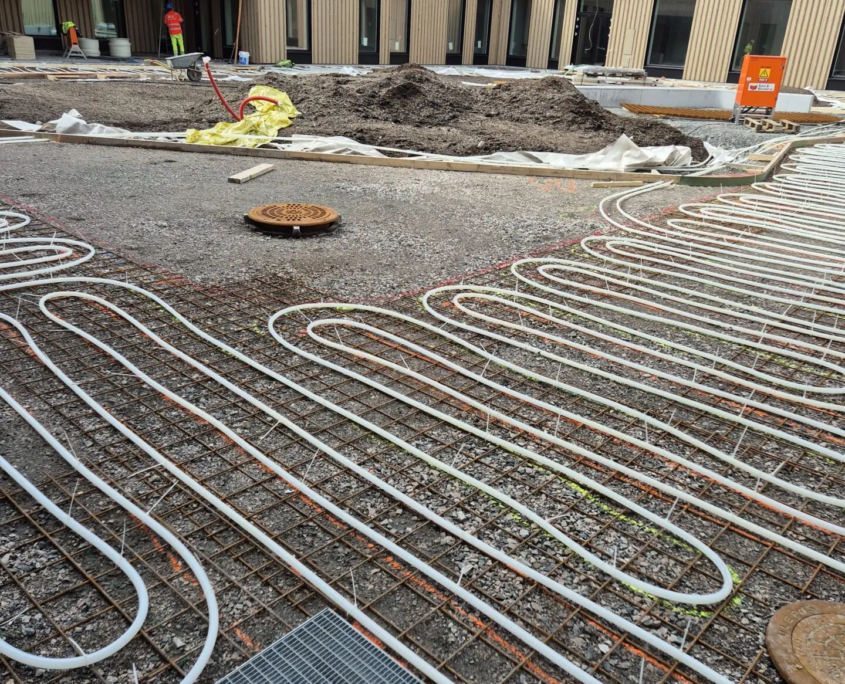 Gatevarme i atrium